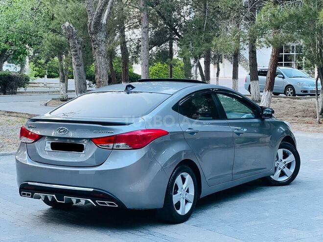 Hyundai Elantra 2011, 240,000 km - 1.6 л - Sumqayıt