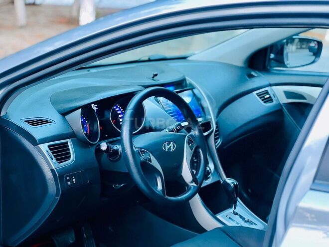 Hyundai Elantra 2011, 240,000 km - 1.6 л - Sumqayıt