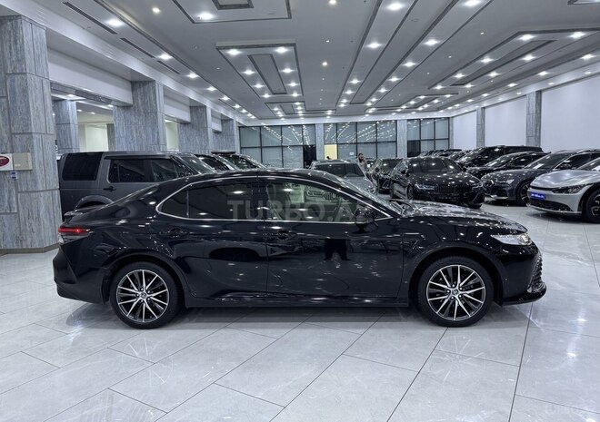 Toyota Camry-4