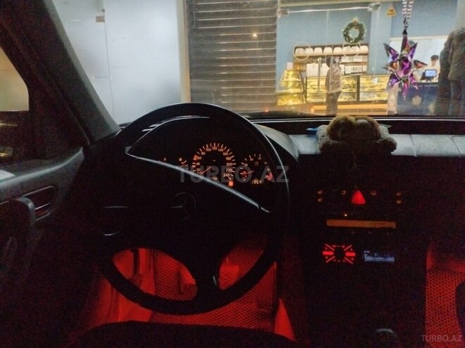 Mercedes C 180 1997, 606,982 km - 1.8 л - Lənkəran