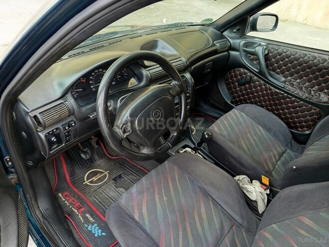 Opel Astra 1997, 228,000 km - 1.6 l - Bakı