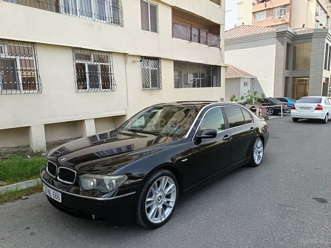 BMW 745 2003, 258,000 km - 4.4 l - Bakı