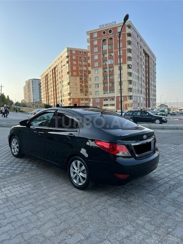 Hyundai Accent 2011, 195,000 km - 1.6 l - Bakı