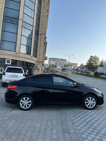 Hyundai Accent 2011, 195,000 km - 1.6 l - Bakı