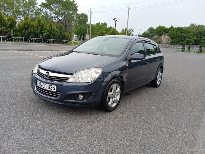 Opel Astra 2007, 250,000 km - 1.4 l - Şəki