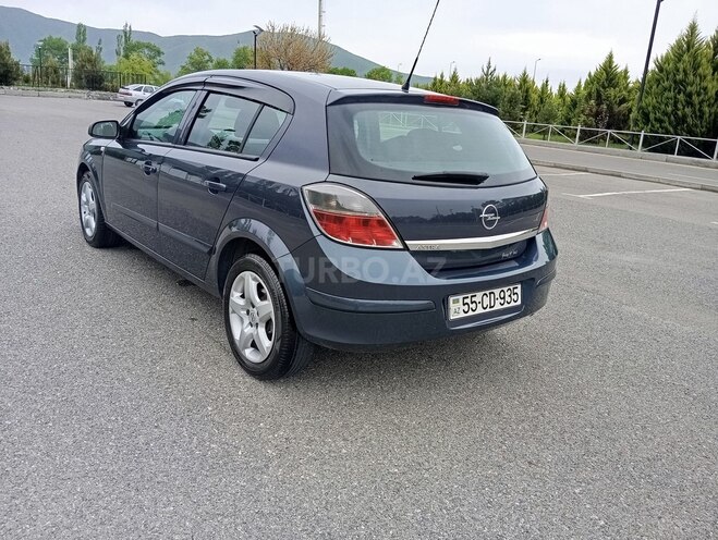 Opel Astra 2007, 250,000 km - 1.4 l - Şəki