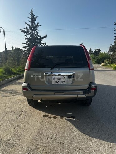 Nissan X-Trail 2001, 320,000 km - 2.0 л - Quba