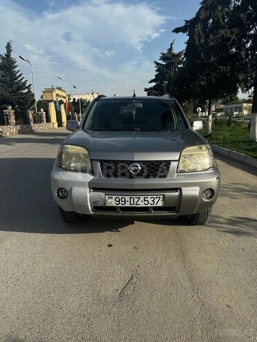 Nissan X-Trail 2001, 320,000 km - 2.0 л - Quba