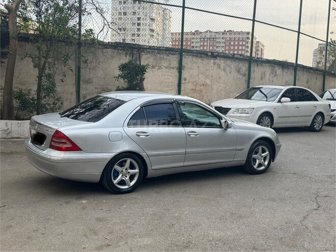 Mercedes C 240-4