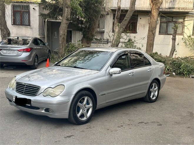 Mercedes C 240-3