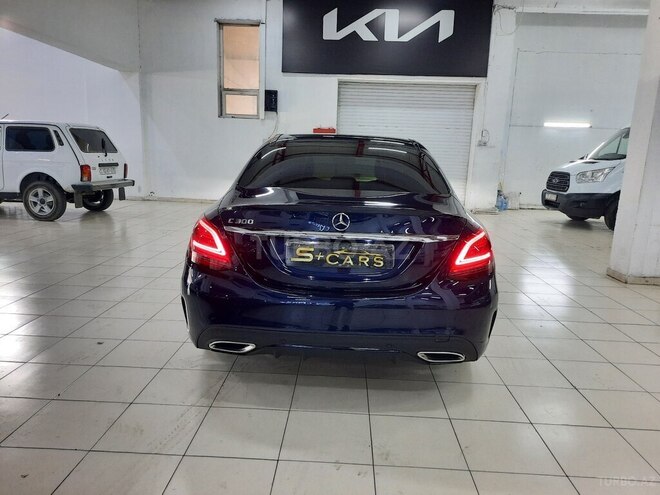 Mercedes C 300-7