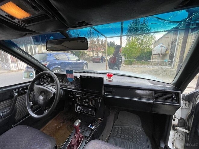Mercedes 190 1991, 280,000 km - 2.0 l - Bakı