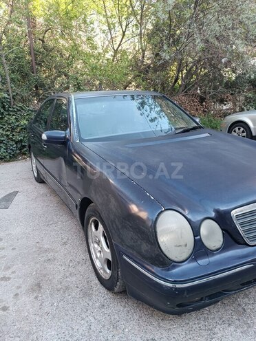 Mercedes E 220 d 2000, 454,000 km - 2.2 l - Bakı