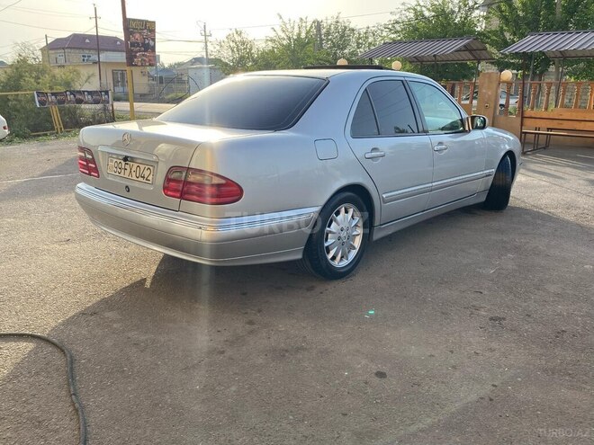 Mercedes E 240 2000, 239,616 km - 2.6 l - İmişli
