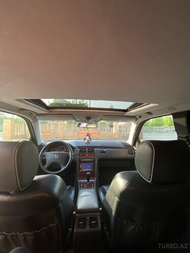 Mercedes E 240 2000, 239,616 km - 2.6 l - İmişli
