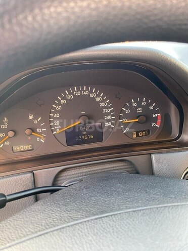 Mercedes E 240 2000, 239,616 km - 2.6 l - İmişli