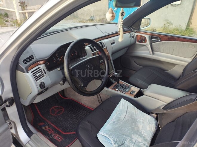 Mercedes E 320 1998, 245,257 km - 3.2 l - Bakı