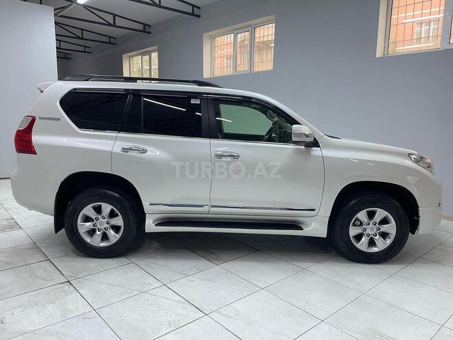 Toyota Land Cruiser Prado-5