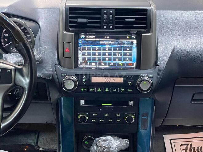 Toyota Land Cruiser Prado-12