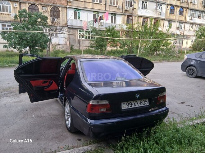 BMW 525 1998, 560,000 km - 2.5 л - Şirvan
