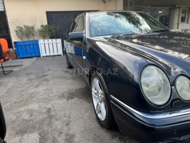 Mercedes E 320 1996, 200,000 km - 3.2 l - Bakı