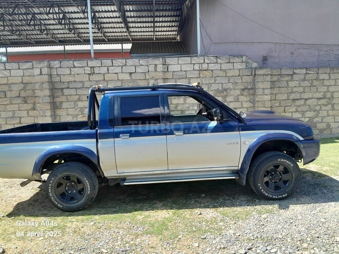 Mitsubishi L200 2003, 229,397 km - 2.5 l - Biləsuvar