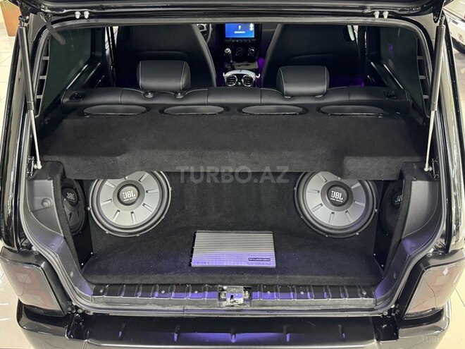 LADA (VAZ) Niva-18