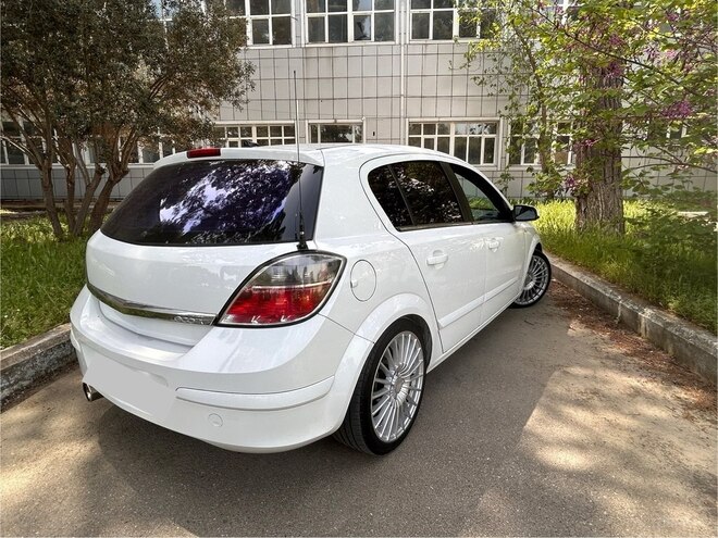 Opel Astra 2009, 218,000 km - 1.4 l - Bakı