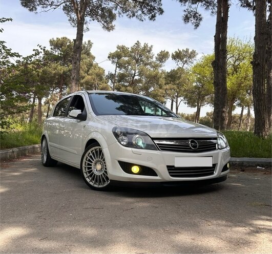 Opel Astra 2009, 218,000 km - 1.4 l - Bakı