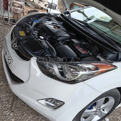 Hyundai Elantra 2013, 120,000 km - 1.8 l - Ağcabədi