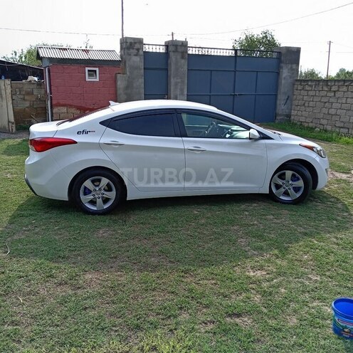Hyundai Elantra 2013, 120,000 km - 1.8 l - Ağcabədi