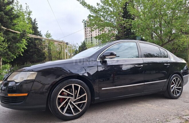 Volkswagen Passat 2006, 202,580 km - 2.0 l - Bakı