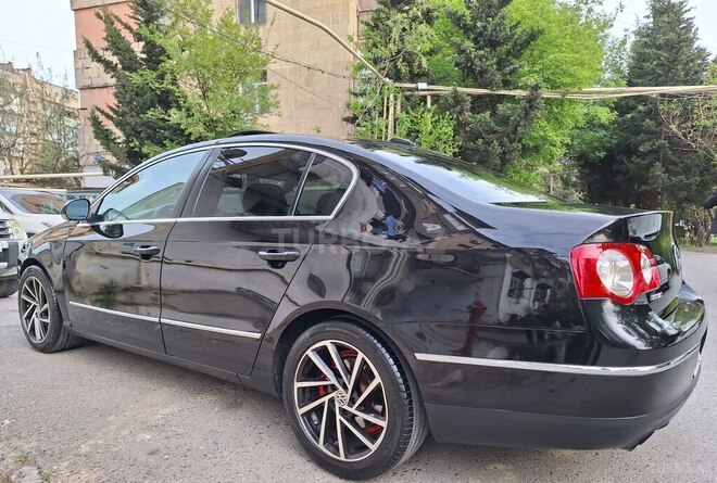 Volkswagen Passat 2006, 202,580 km - 2.0 l - Bakı