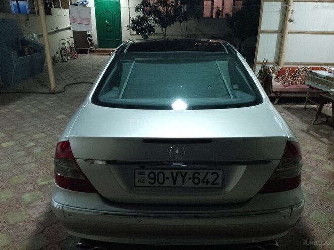 Mercedes E 270 2002, 318,999 km - 2.7 l - Beyləqan