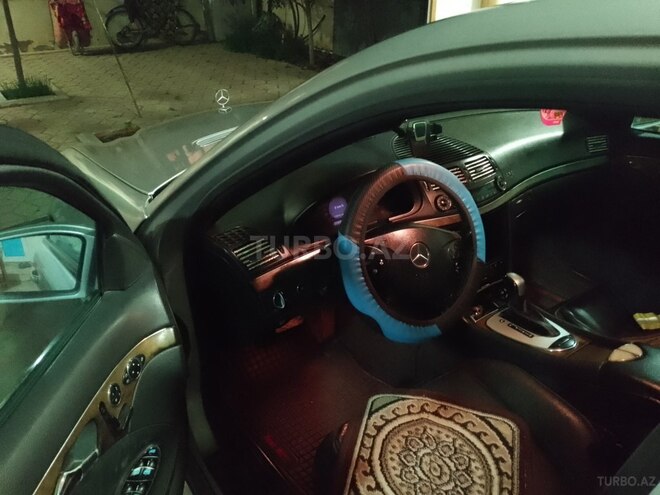 Mercedes E 270 2002, 318,999 km - 2.7 l - Beyləqan