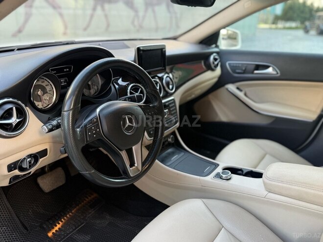 Mercedes GLA 250 4MATIC 2015, 188,000 km - 2.0 л - Bakı