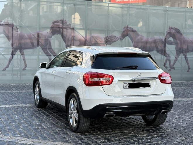 Mercedes GLA 250 4MATIC 2015, 188,000 km - 2.0 л - Bakı