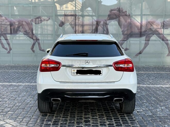 Mercedes GLA 250 4MATIC 2015, 188,000 km - 2.0 л - Bakı
