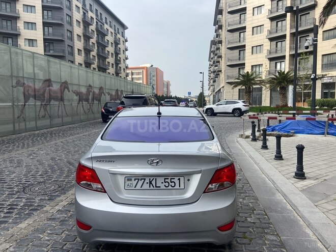 Hyundai Accent 2015, 120,000 km - 1.6 л - Bakı