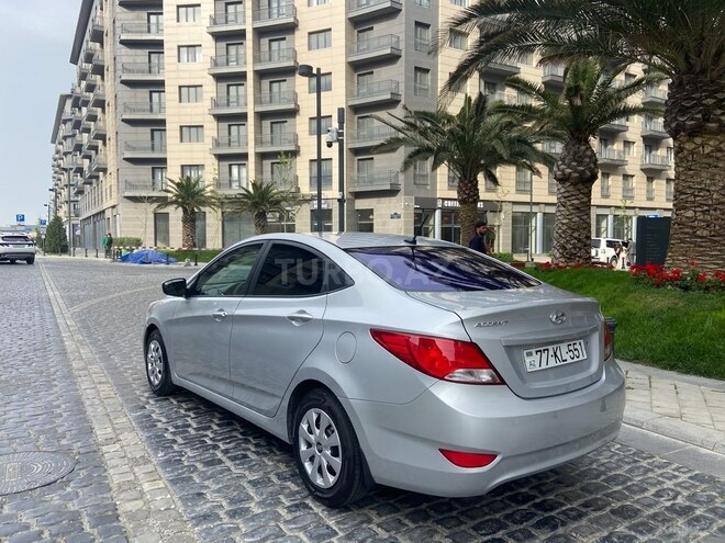 Hyundai Accent 2015, 120,000 km - 1.6 л - Bakı