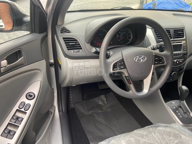 Hyundai Accent 2015, 120,000 km - 1.6 л - Bakı