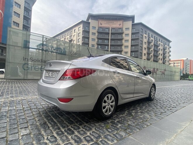 Hyundai Accent 2015, 120,000 km - 1.6 л - Bakı