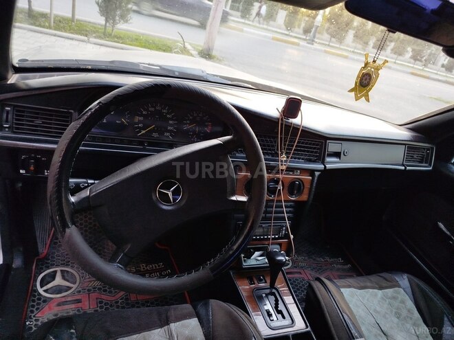 Mercedes 190 1990, 444,000 km - 2.3 l - Zərdab