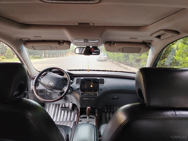 Hyundai Grandeur 2010, 220,000 km - 2.7 l - Salyan