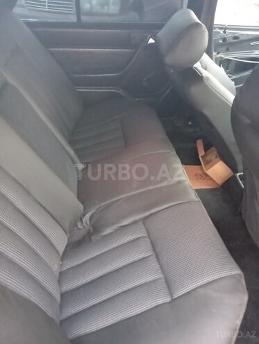 Mercedes E 200 1995, 213,786 km - 2.0 l - Bakı