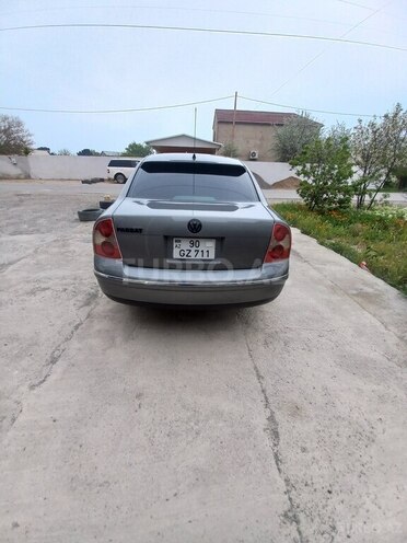 Volkswagen Passat 2004, 241,402 km - 1.8 l - Bakı