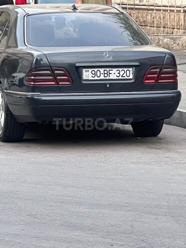 Mercedes E 320 1996, 200,000 km - 3.2 l - Bakı