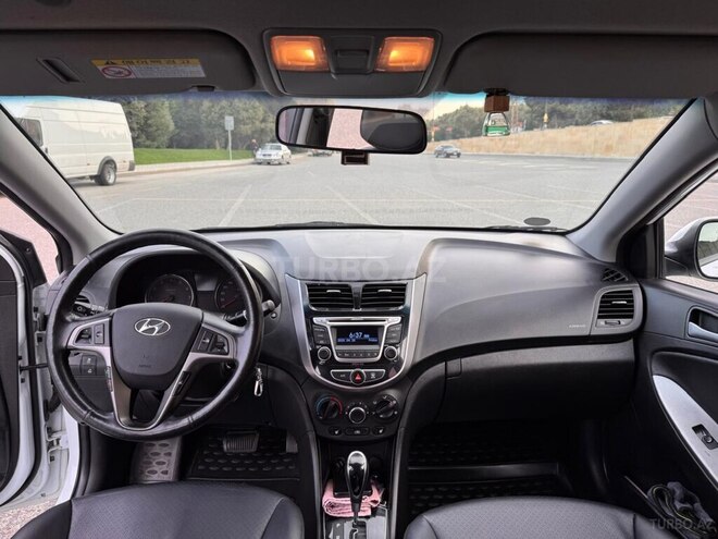 Hyundai Accent 2015, 171,600 km - 1.4 л - Bakı