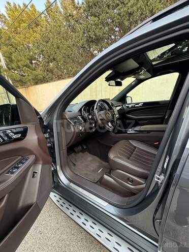 Mercedes GLS 400 4MATIC 2018, 90,000 km - 3.0 л - Bakı