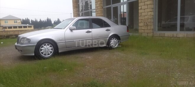 Mercedes C 180 2008, 254,786 km - 1.8 л - Masallı